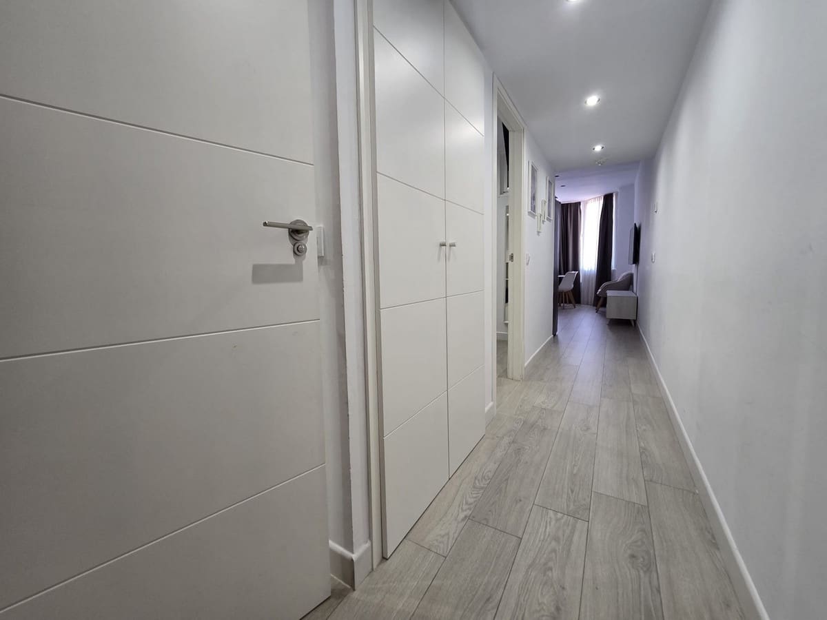 1 soveværelse Lejlighed til salg i Fuengirola - € 250.000 (Ref: 9972131)
