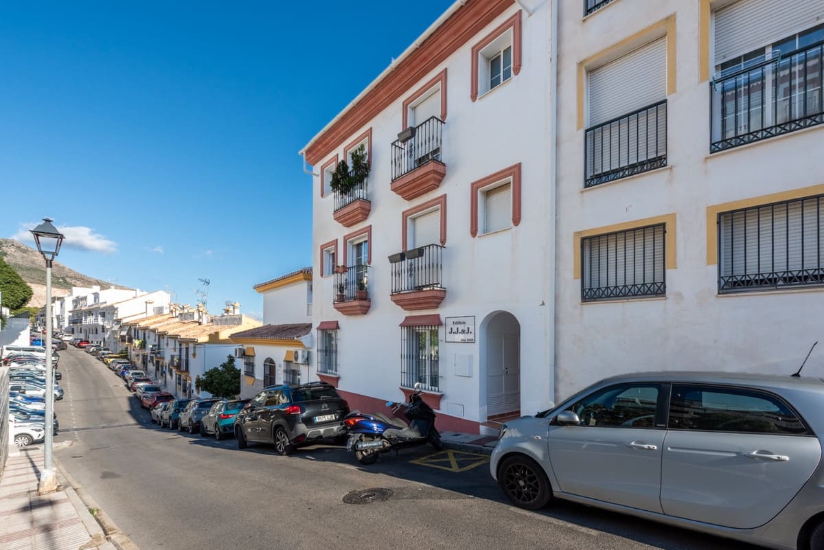 Apartamento de 2 habitaciones en Benalmádena en venta - 342.000 € (Ref: 9972138)