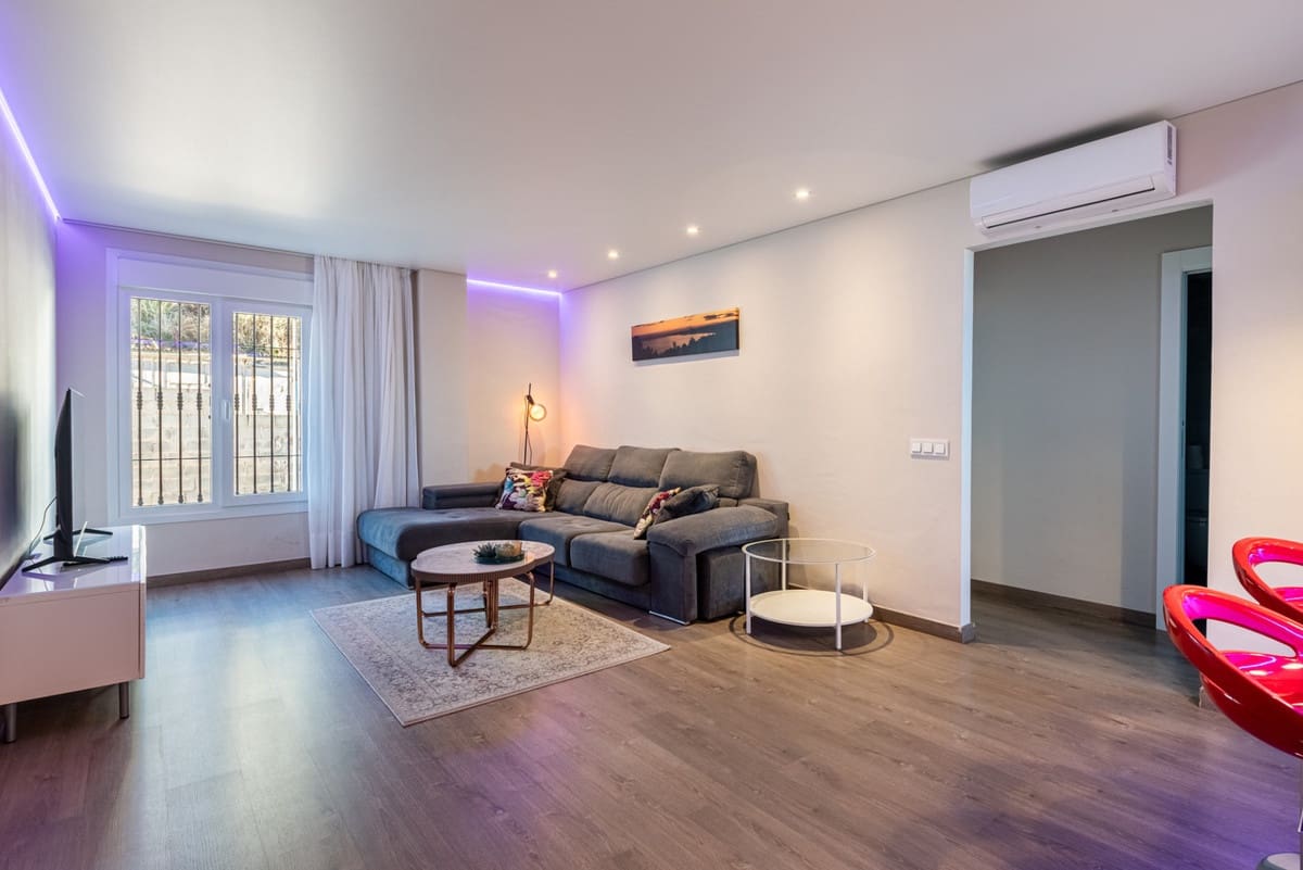Apartamento de 2 habitaciones en Benalmádena en venta - 342.000 € (Ref: 9972138)