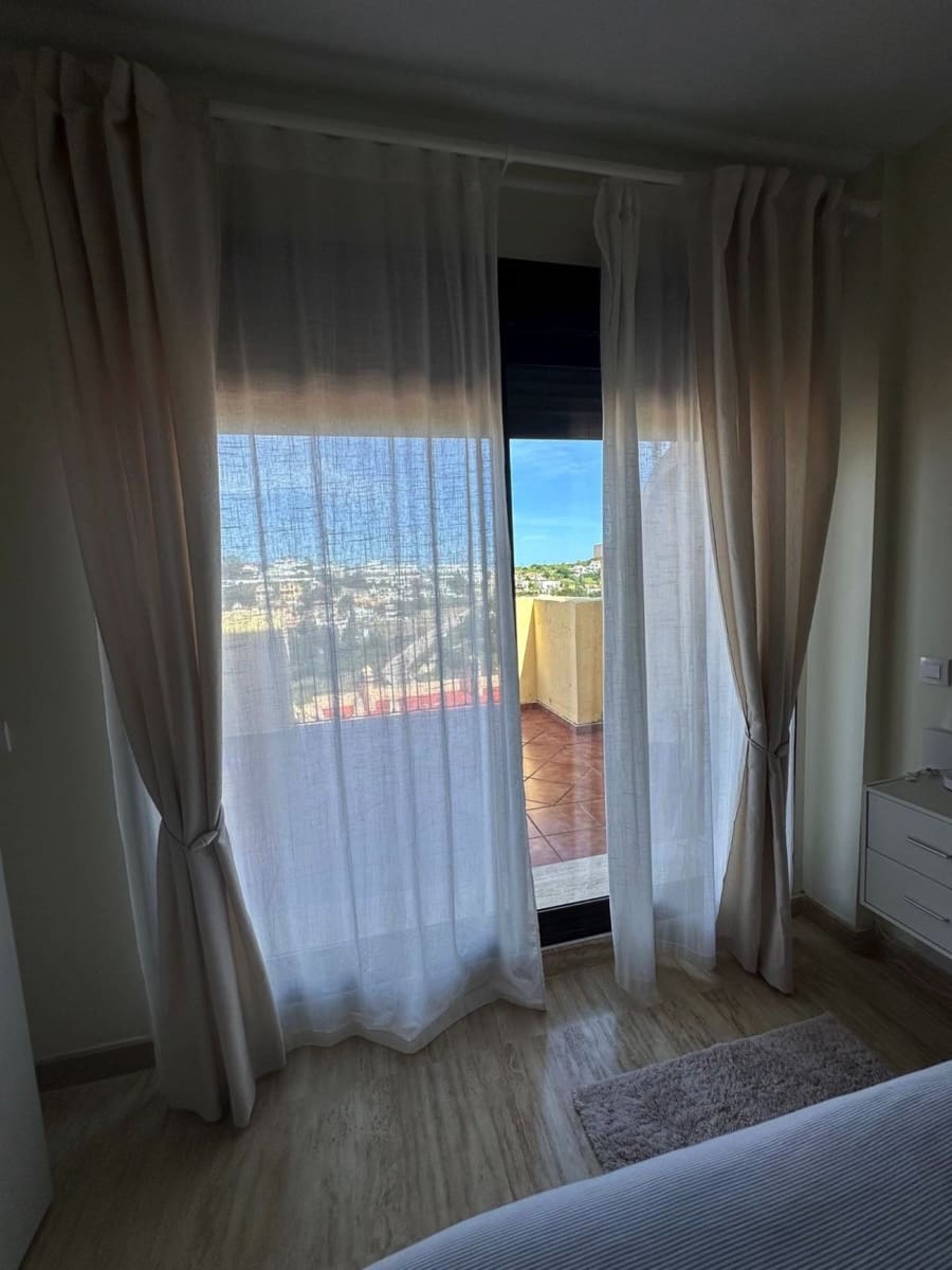 2 sovrum Lägenhet till salu i Estepona med pool garage - 370 000 € (Ref: 9972139)