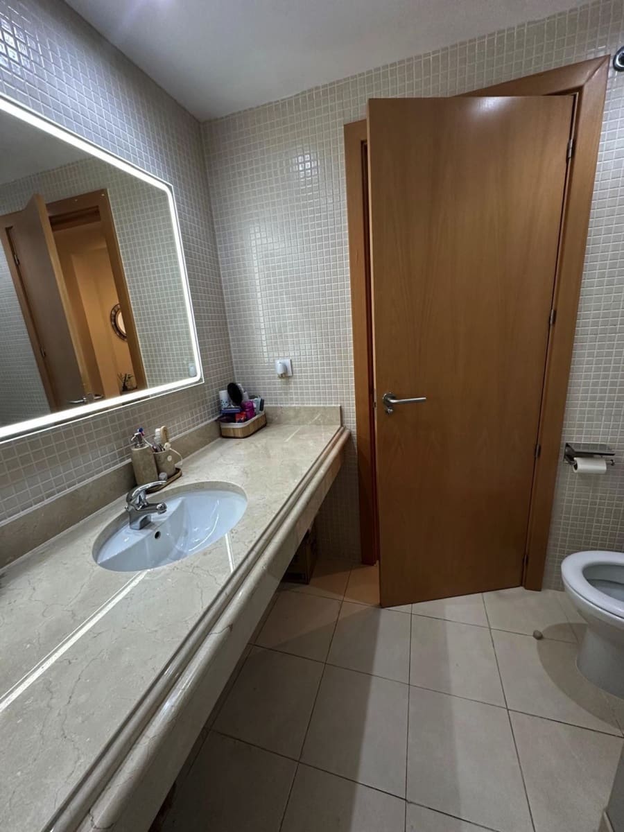 2 sovrum Lägenhet till salu i Estepona med pool garage - 370 000 € (Ref: 9972139)