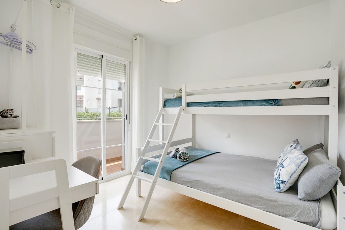 3 soverom Leilighet til salgs i Manilva med svømmebasseng - € 285 000 (Ref: 9972141)