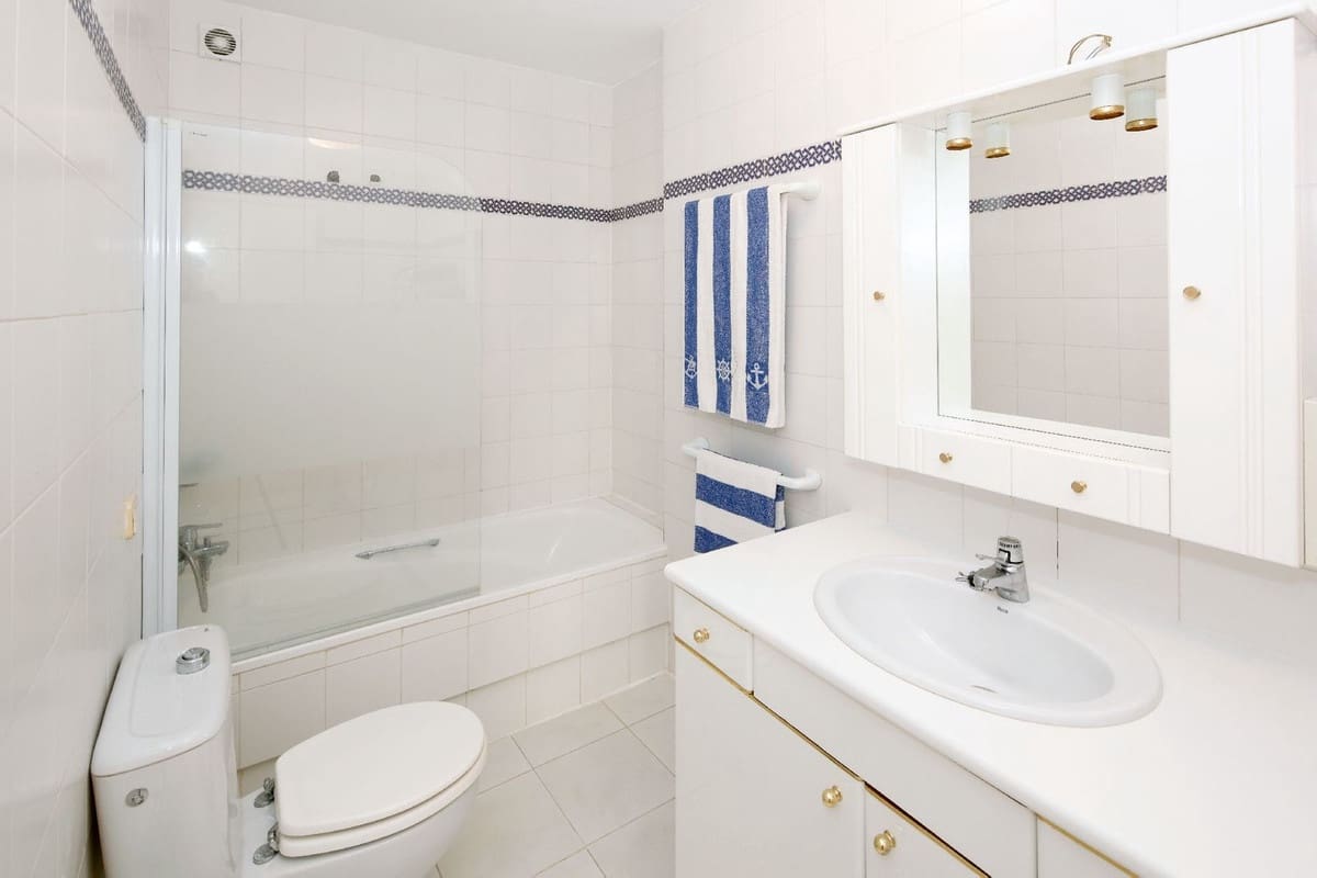 2 bedroom Apartment for sale in Atalaya-Isdabe with pool - € 340,000 (Ref: 9972142)