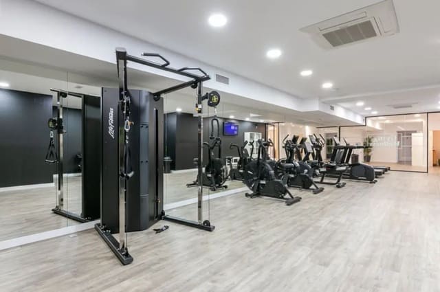 2 soverom Leilighet til salgs i El Paraiso, Estepona med svømmebasseng - € 310 000 (Ref: 9972143)