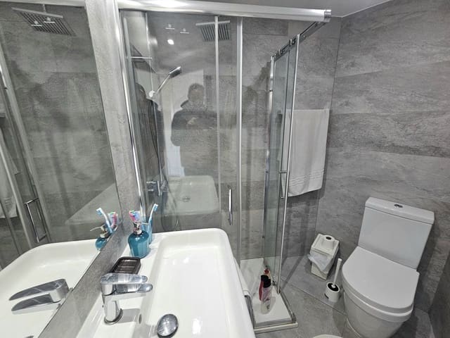 1 soverom Leilighet til salgs i Torremolinos med svømmebasseng - € 275 000 (Ref: 9972145)
