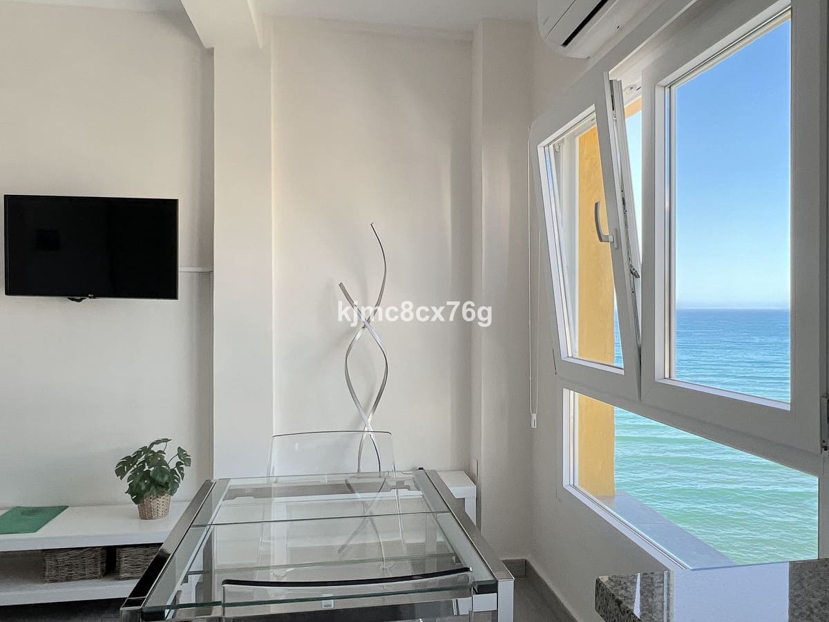 Estudio en Calahonda en venta con piscina - 235.000 € (Ref: 9972150)