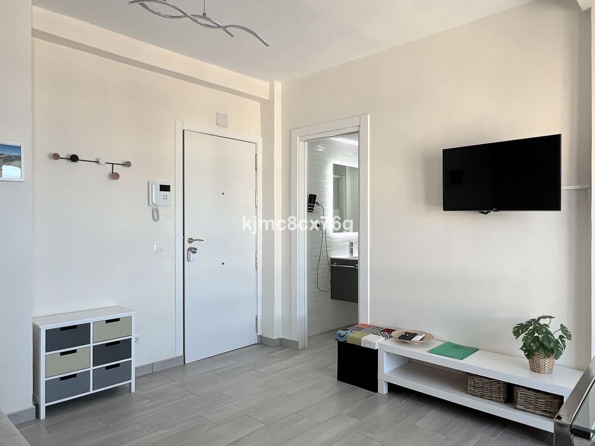 Estudio en Calahonda en venta con piscina - 235.000 € (Ref: 9972150)