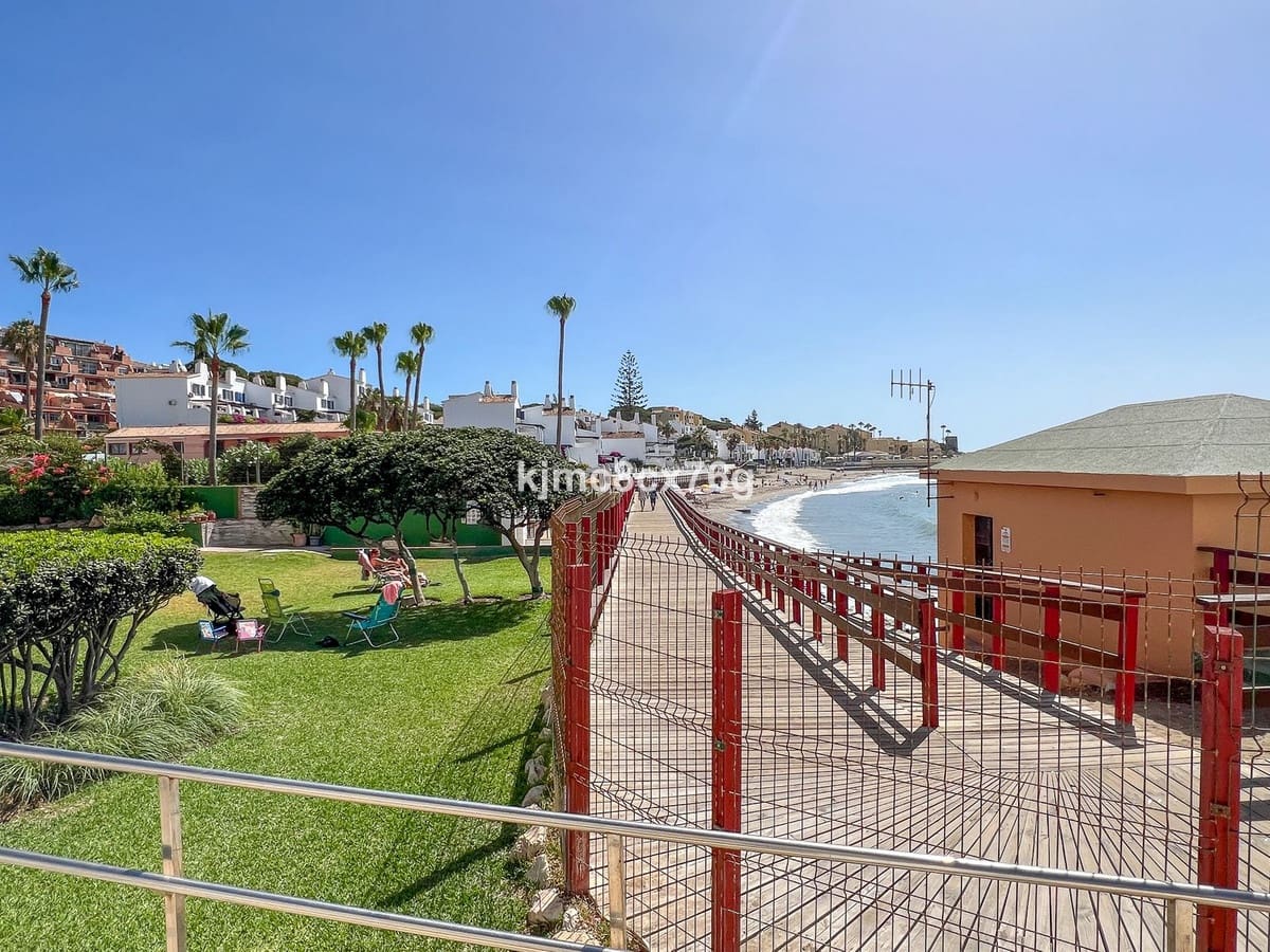 Estudio en Calahonda en venta con piscina - 235.000 € (Ref: 9972150)