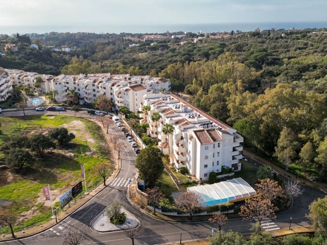 2 chambre Appartement à vendre à Elviria, Marbella avec piscine garage - 367 000 € (Ref: 9972151)
