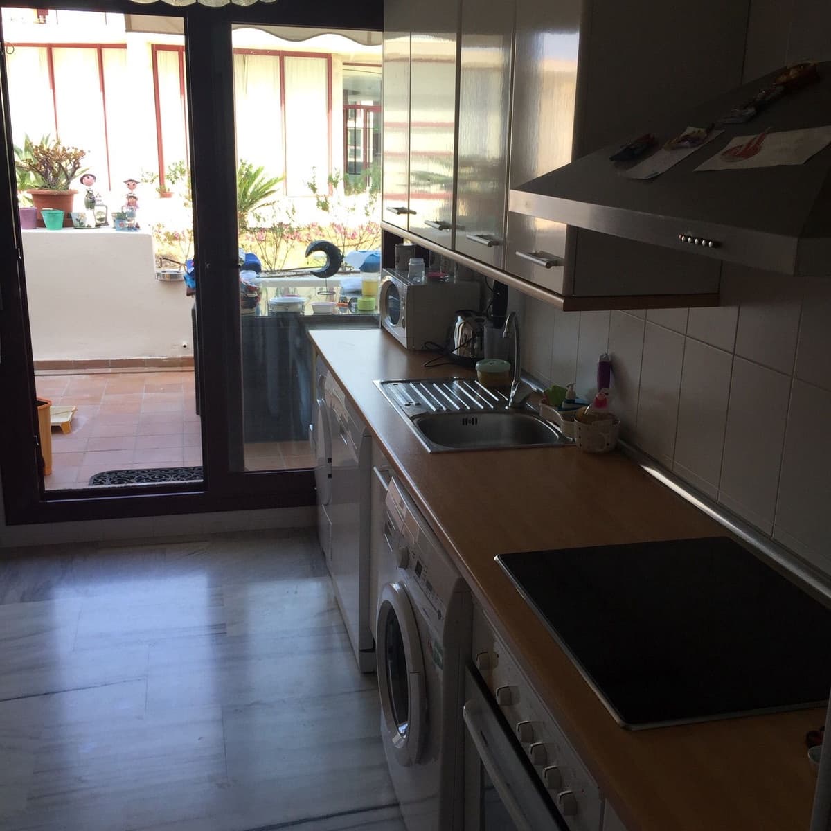 2 sovrum Lägenhet till salu i Benahavis med pool garage - 370 000 € (Ref: 9972152)