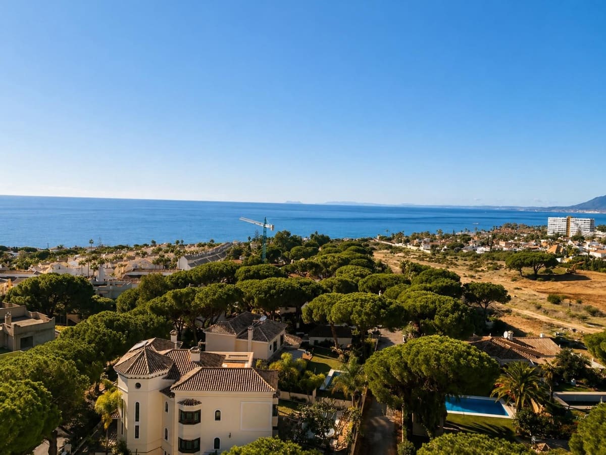 1 soveværelse Lejlighed til salg i Costabella med swimmingpool - € 415.000 (Ref: 9972153)