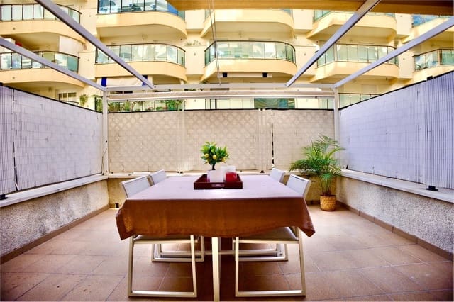 1 sovrum Lägenhet till salu i Estepona med garage - 299 000 € (Ref: 9972154)