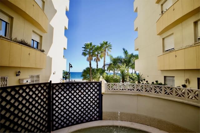 1 sovrum Lägenhet till salu i Estepona med garage - 299 000 € (Ref: 9972154)