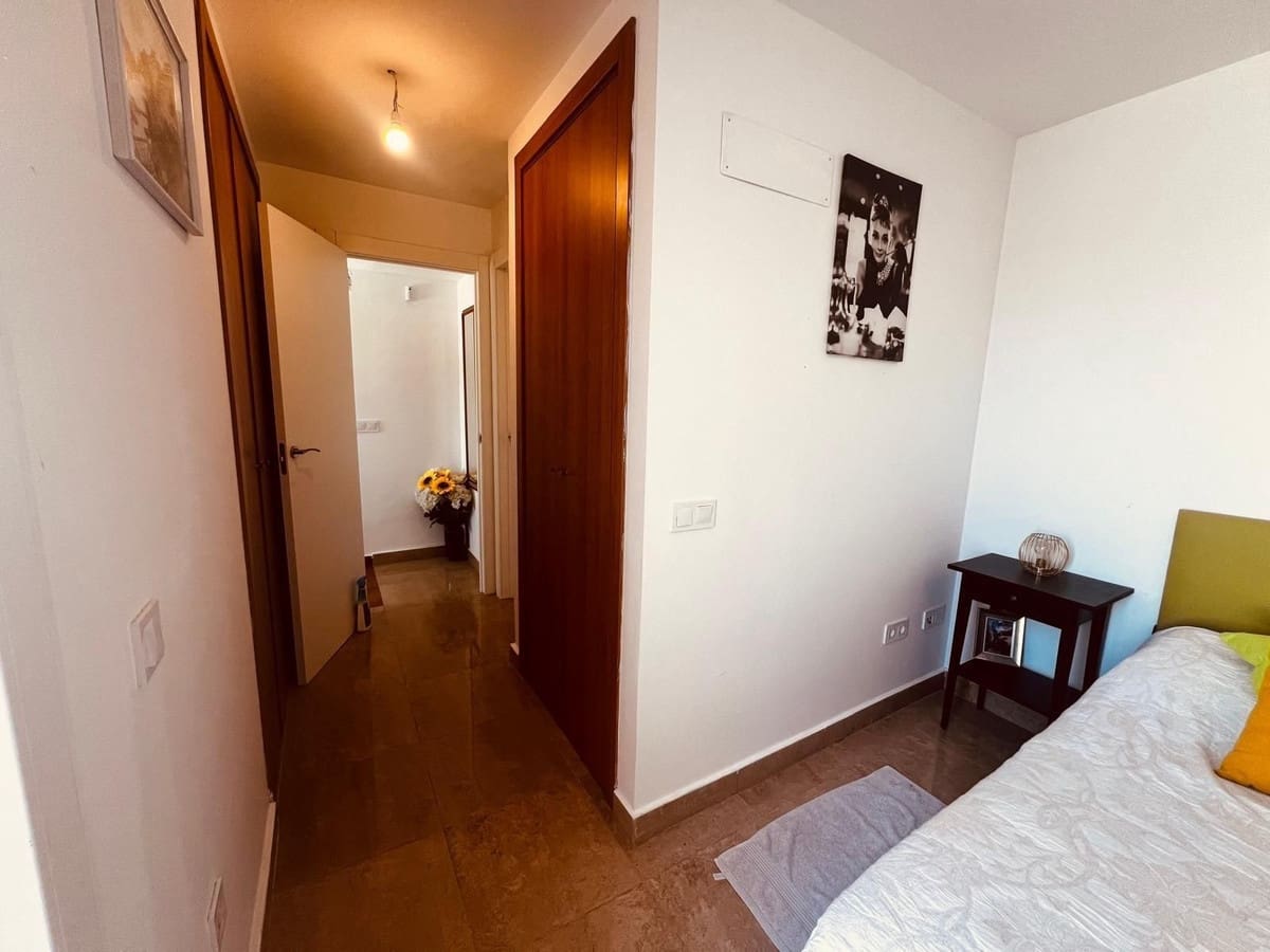 Apartamento de 2 habitaciones en Punta de la Chullera en venta con piscina - 293.000 € (Ref: 9972155)