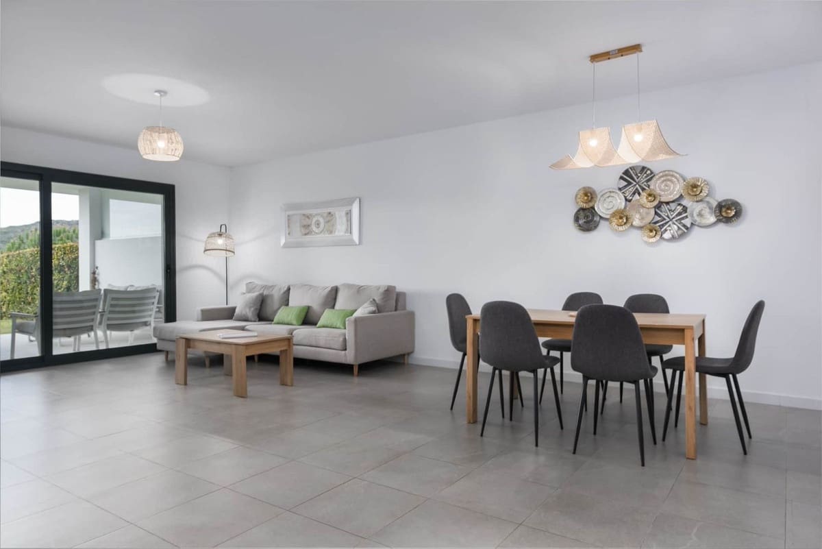 2 soveværelse Lejlighed til salg i Bahia de Casares med swimmingpool garage - € 399.000 (Ref: 9972160)