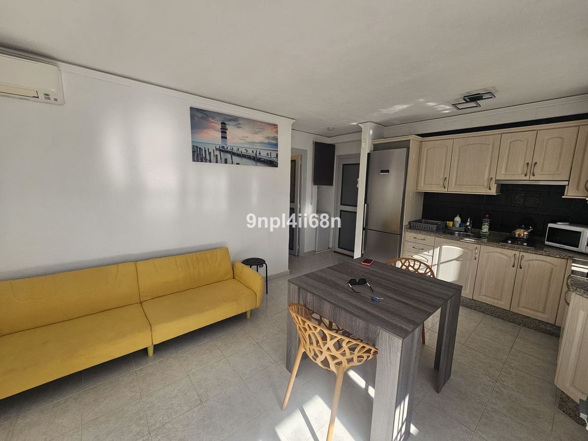 1 makuuhuone Huoneisto myytävänä paikassa Riviera del Sol mukana uima-altaan - 325 000 € (Ref: 9972165)