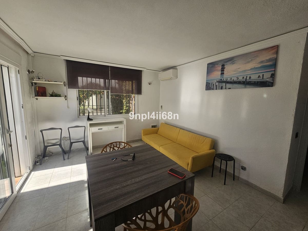 1 makuuhuone Huoneisto myytävänä paikassa Riviera del Sol mukana uima-altaan - 325 000 € (Ref: 9972165)