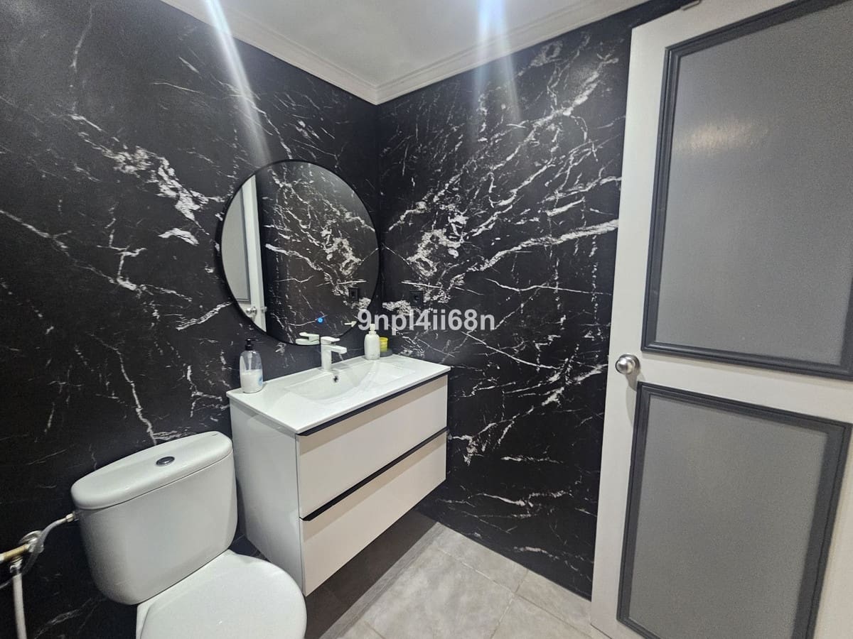 1 makuuhuone Huoneisto myytävänä paikassa Riviera del Sol mukana uima-altaan - 325 000 € (Ref: 9972165)