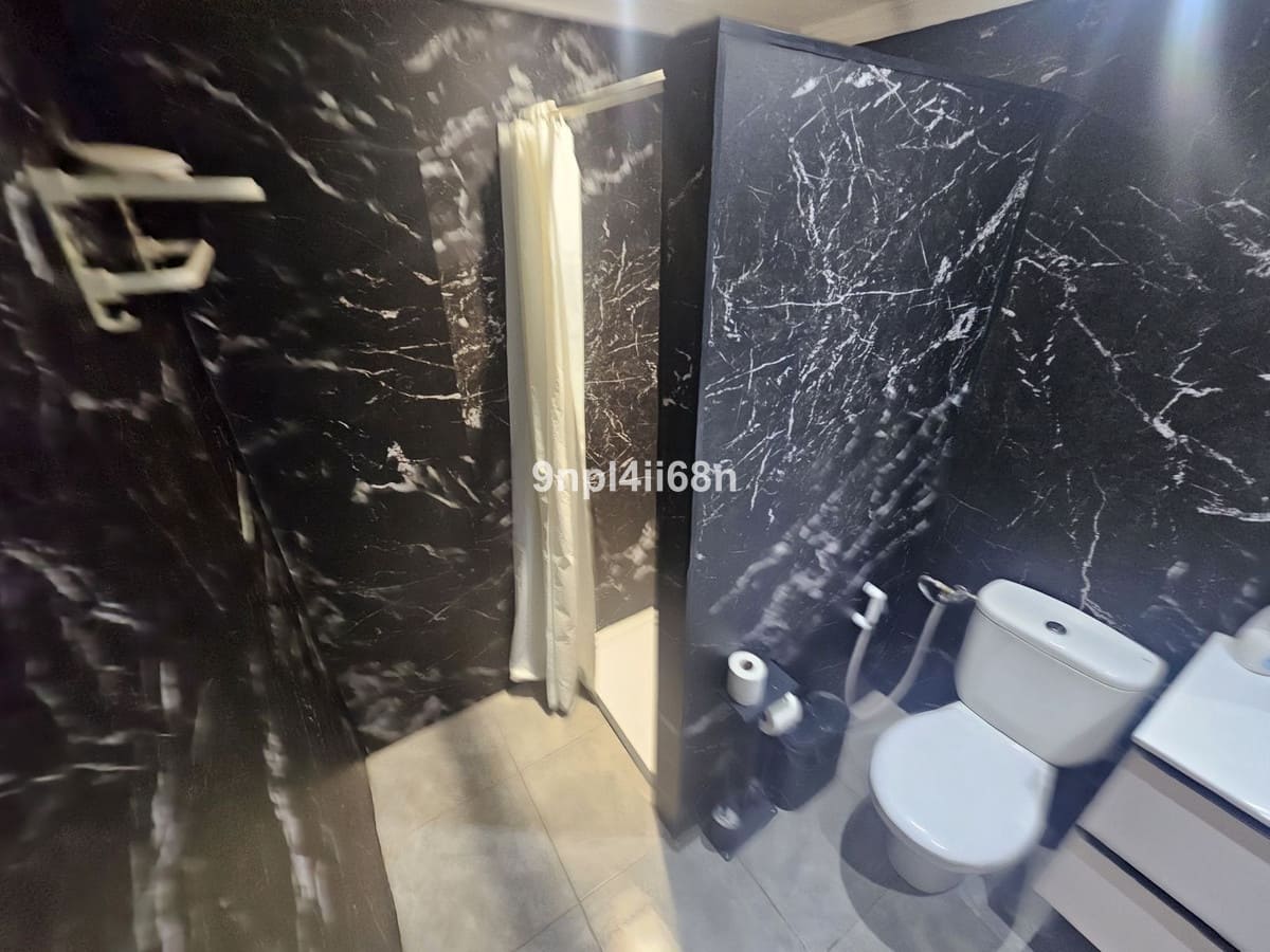 1 makuuhuone Huoneisto myytävänä paikassa Riviera del Sol mukana uima-altaan - 325 000 € (Ref: 9972165)
