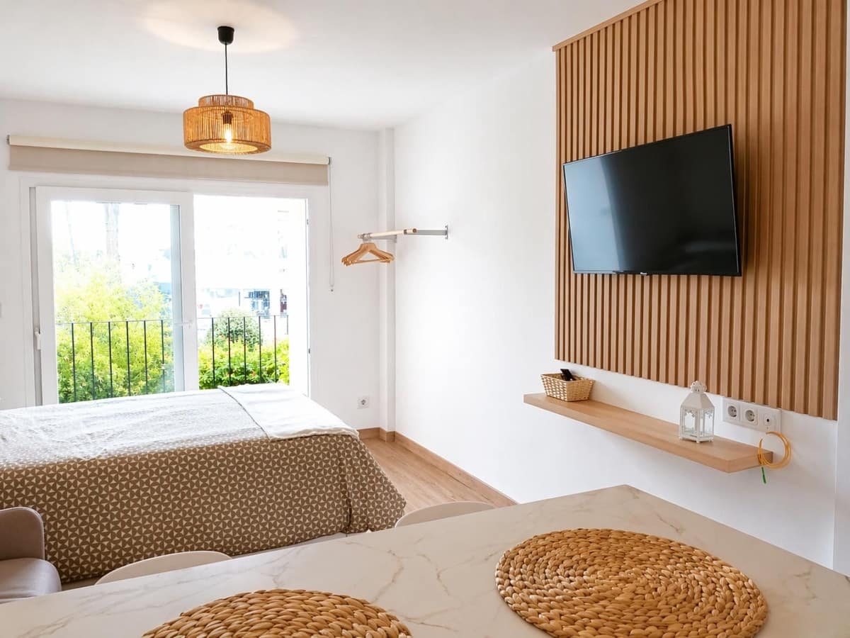 Studio for sale in Calahonda with pool - € 282,000 (Ref: 9972166)