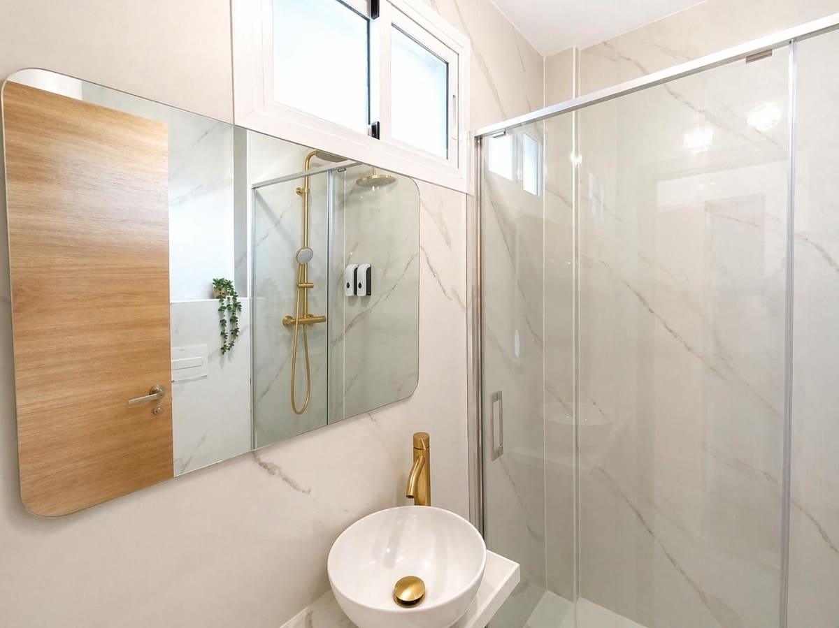 Studio for sale in Calahonda with pool - € 282,000 (Ref: 9972166)