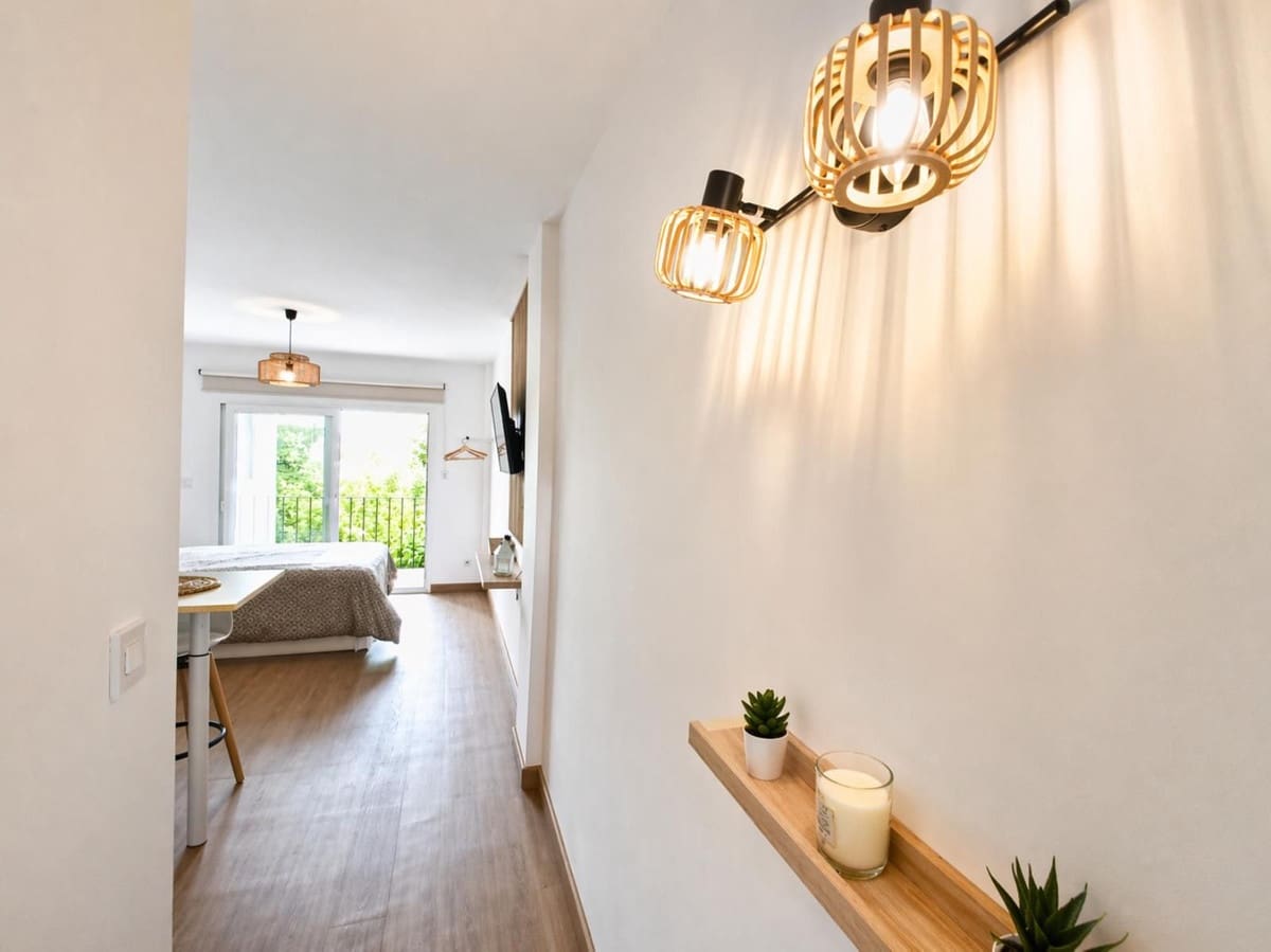 Studio for sale in Calahonda with pool - € 282,000 (Ref: 9972166)
