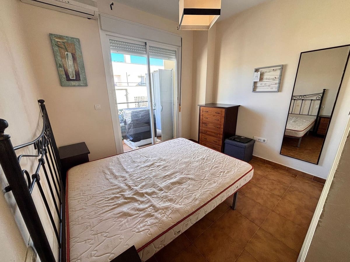 1 bedroom Apartment for sale in Calahonda with pool garage - € 300,000 (Ref: 9972169)