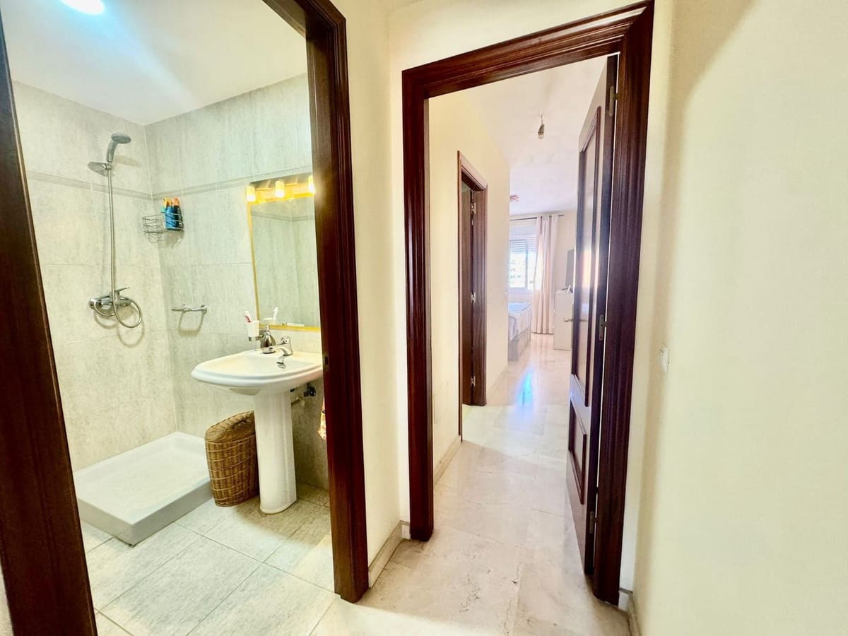 2 sovrum Lägenhet till salu i Fuengirola med pool garage - 359 000 € (Ref: 9972170)