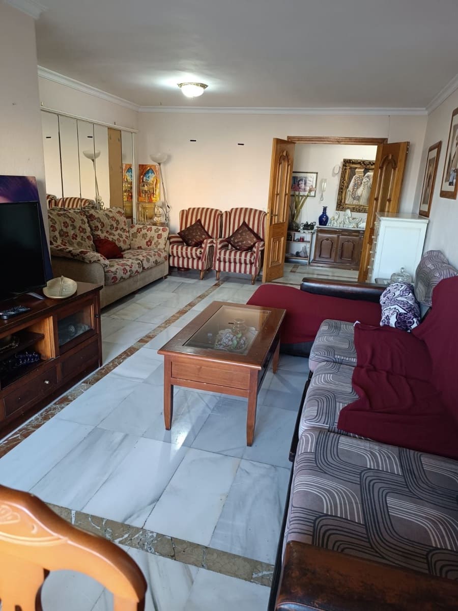 4 soveværelse Lejlighed til salg i San Luis de Sabinillas - € 295.000 (Ref: 9972172)