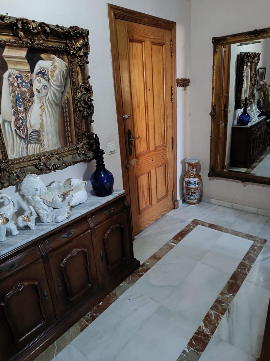 4 soveværelse Lejlighed til salg i San Luis de Sabinillas - € 295.000 (Ref: 9972172)