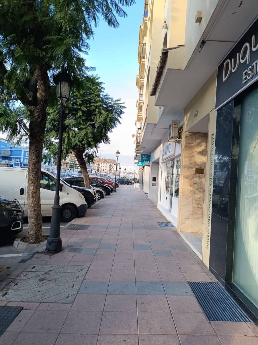 4 soveværelse Lejlighed til salg i San Luis de Sabinillas - € 295.000 (Ref: 9972172)