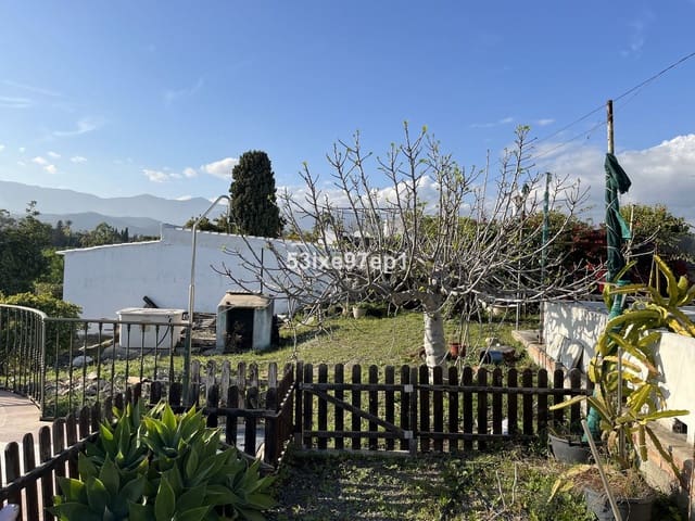 3 soveværelse Finca/Landehus til salg i Estepona med swimmingpool - € 395.000 (Ref: 9972173)