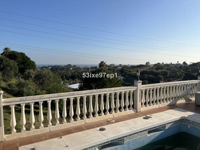 3 soveværelse Finca/Landehus til salg i Estepona med swimmingpool - € 395.000 (Ref: 9972173)