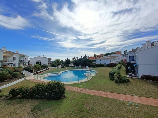 2 soveværelse Lejlighed til salg i El Paraiso, Estepona med swimmingpool - € 320.000 (Ref: 9972175)
