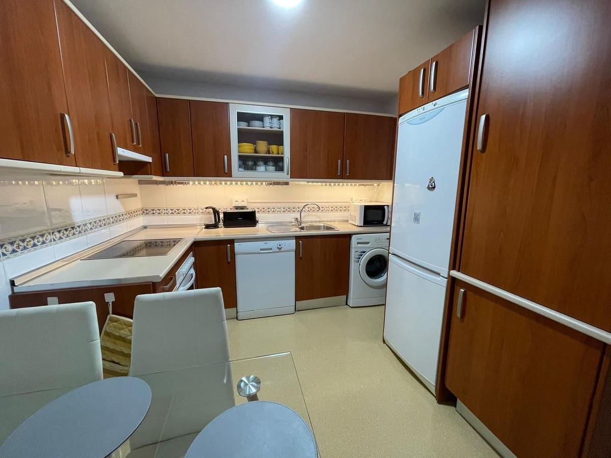 3 soverom Leilighet til salgs i San Luis de Sabinillas med svømmebasseng - € 292 000 (Ref: 9972176)