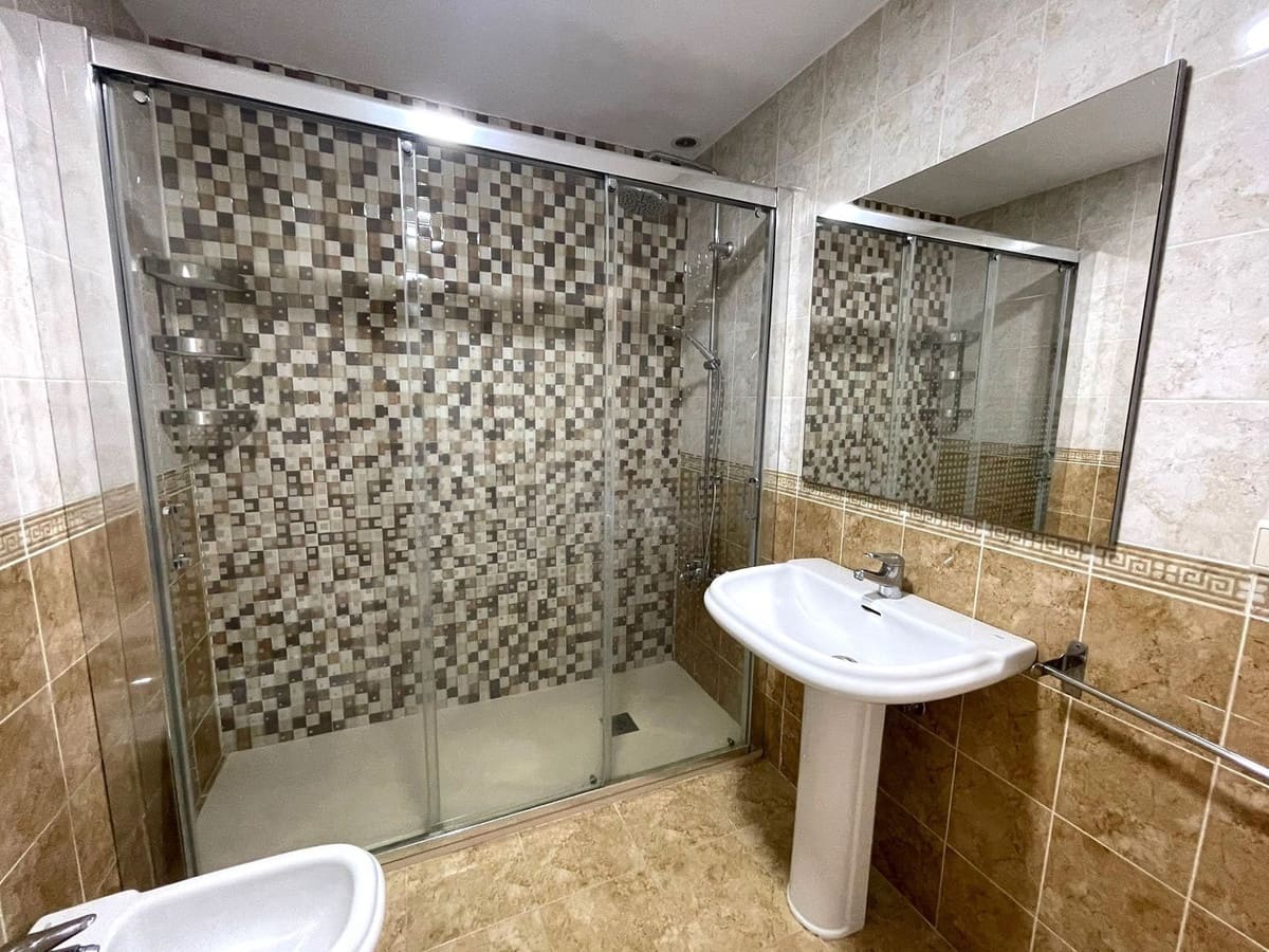 3 soverom Leilighet til salgs i San Luis de Sabinillas med svømmebasseng - € 292 000 (Ref: 9972176)