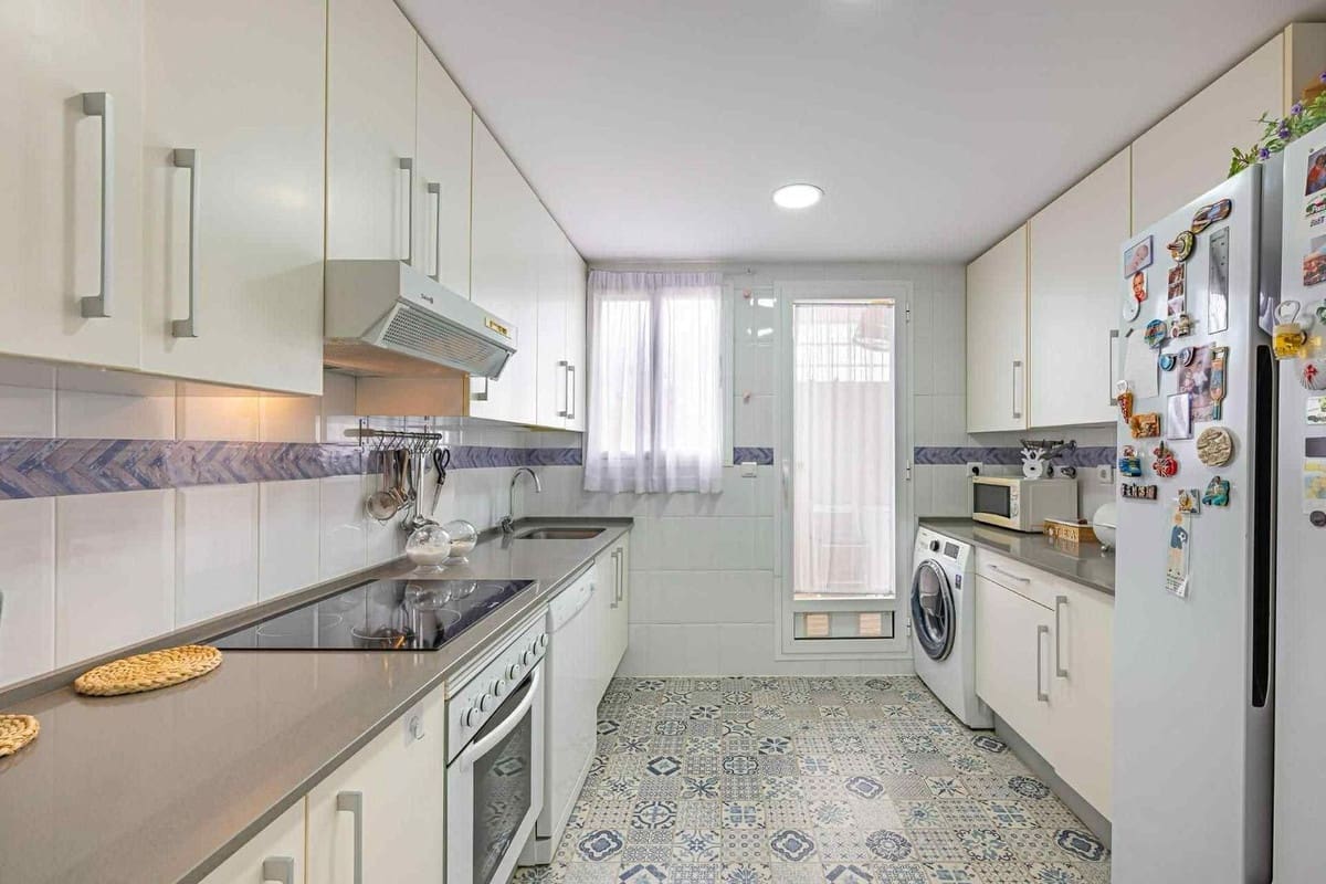 3 soveværelse Lejlighed til salg i Casares med swimmingpool garage - € 365.000 (Ref: 9972183)