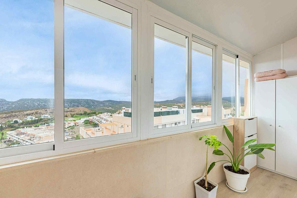3 soveværelse Lejlighed til salg i Casares med swimmingpool garage - € 365.000 (Ref: 9972183)