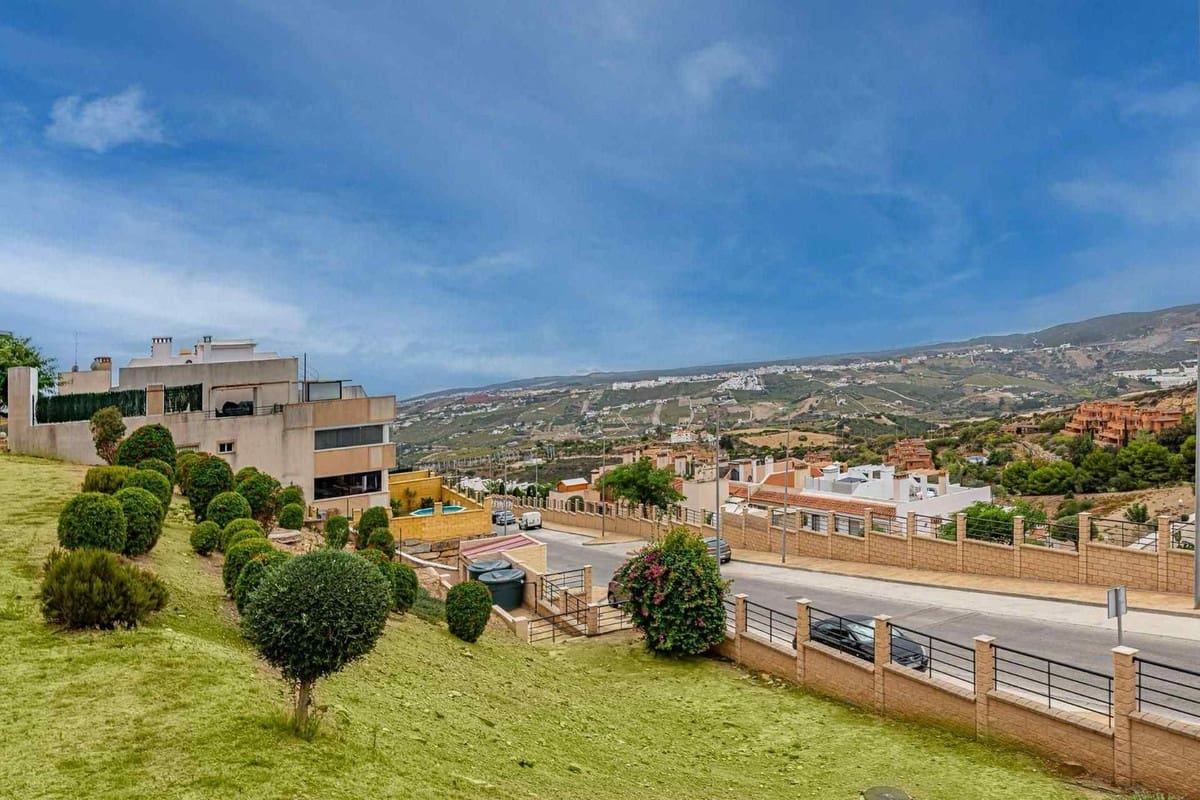 3 soveværelse Lejlighed til salg i Casares med swimmingpool garage - € 365.000 (Ref: 9972183)