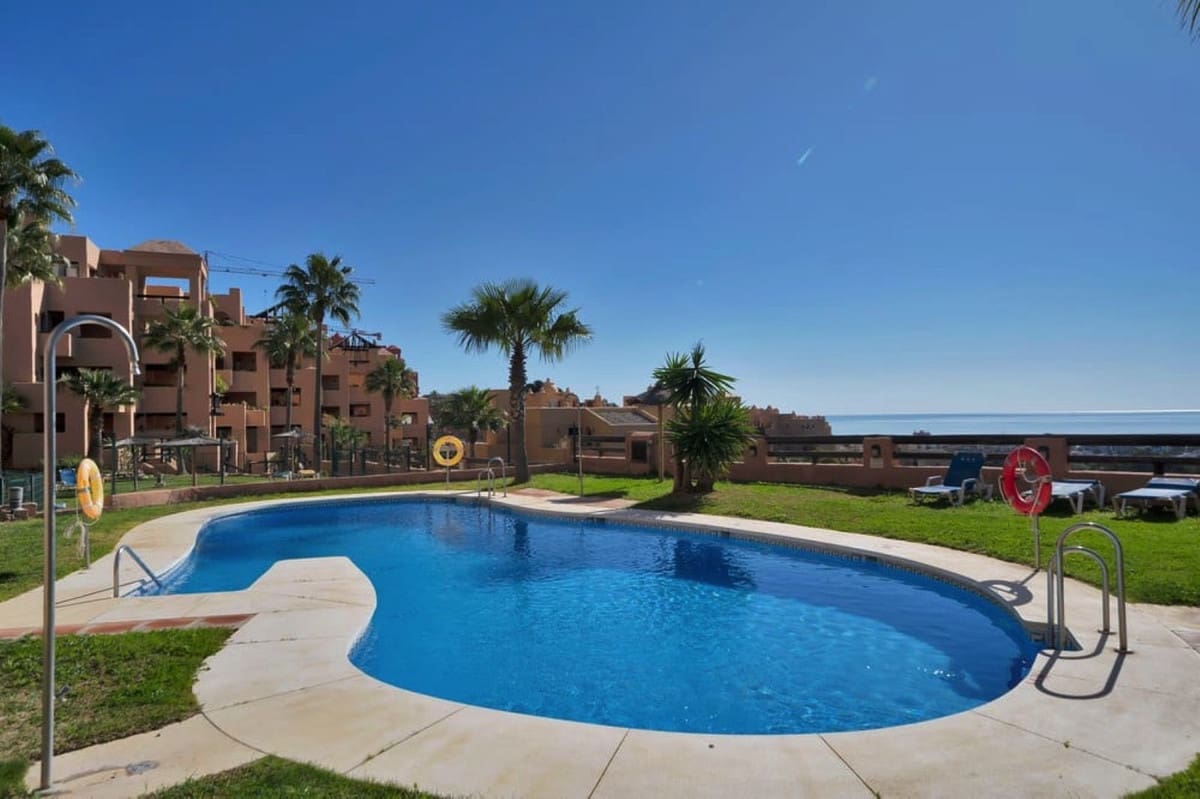 3 soverom Leilighet til salgs i San Luis de Sabinillas med svømmebasseng garasje - € 323 000 (Ref: 9972184)