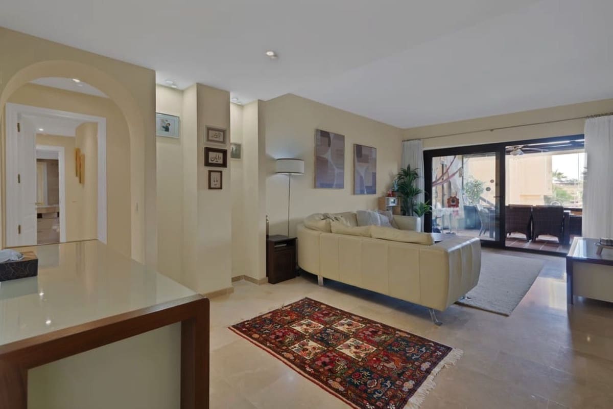 3 soverom Leilighet til salgs i San Luis de Sabinillas med svømmebasseng garasje - € 323 000 (Ref: 9972184)