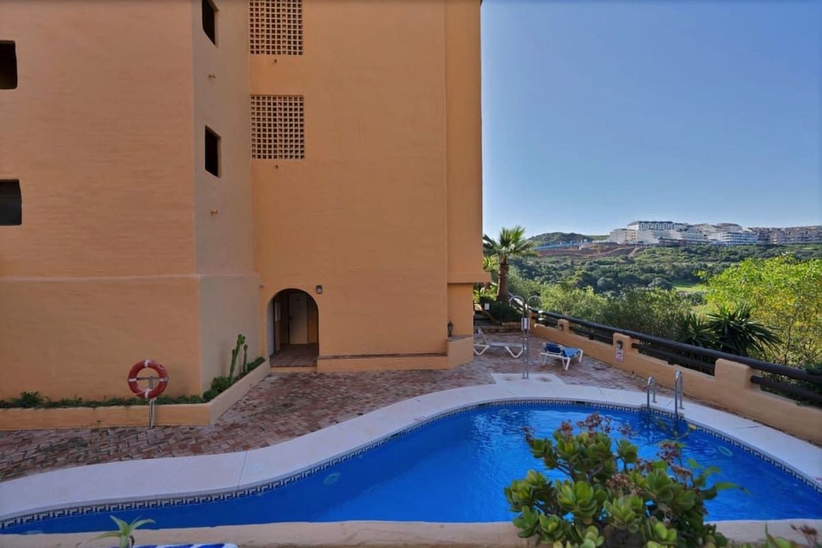 3 soverom Leilighet til salgs i San Luis de Sabinillas med svømmebasseng garasje - € 323 000 (Ref: 9972184)