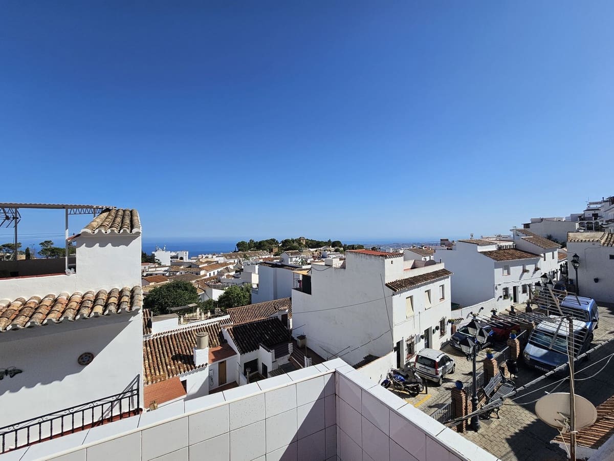 3 bedroom Townhouse for sale in Mijas - € 265,000 (Ref: 9972187)
