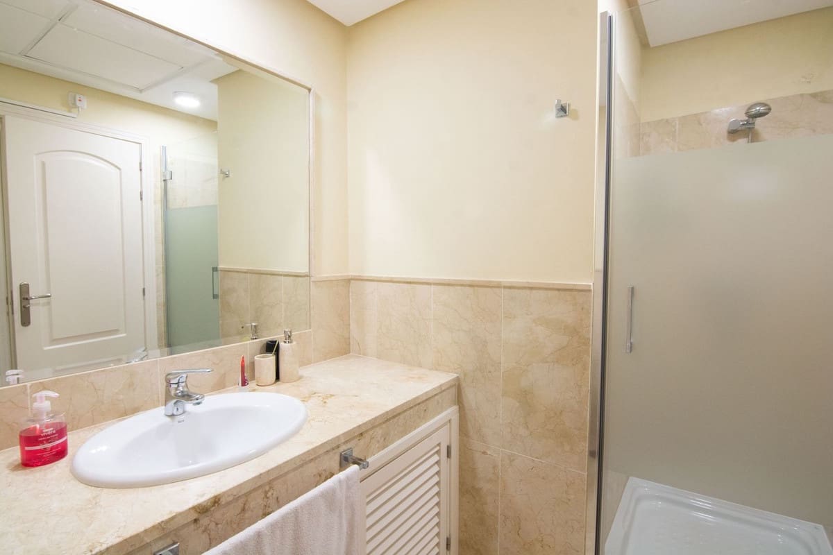 2 slaapkamer Appartement te koop in La Mairena met zwembad - € 395.000 (Ref: 9972188)