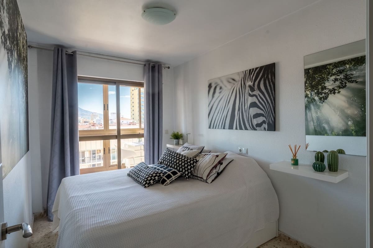 2 soveværelse Lejlighed til salg i Fuengirola med garage - € 389.000 (Ref: 9972189)