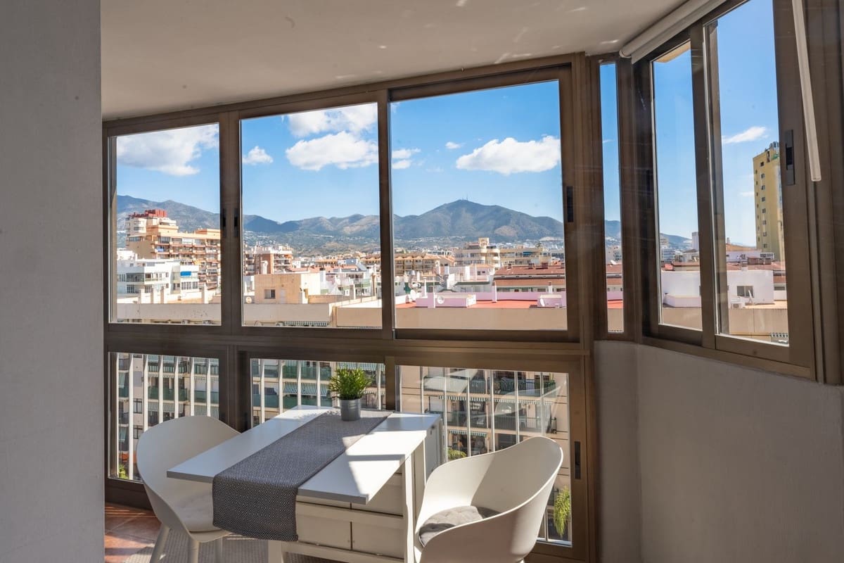 2 soveværelse Lejlighed til salg i Fuengirola med garage - € 389.000 (Ref: 9972189)