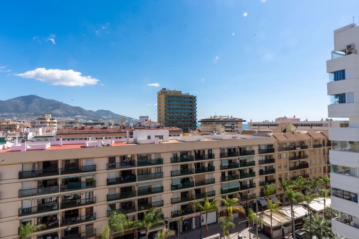 2 soveværelse Lejlighed til salg i Fuengirola med garage - € 389.000 (Ref: 9972189)