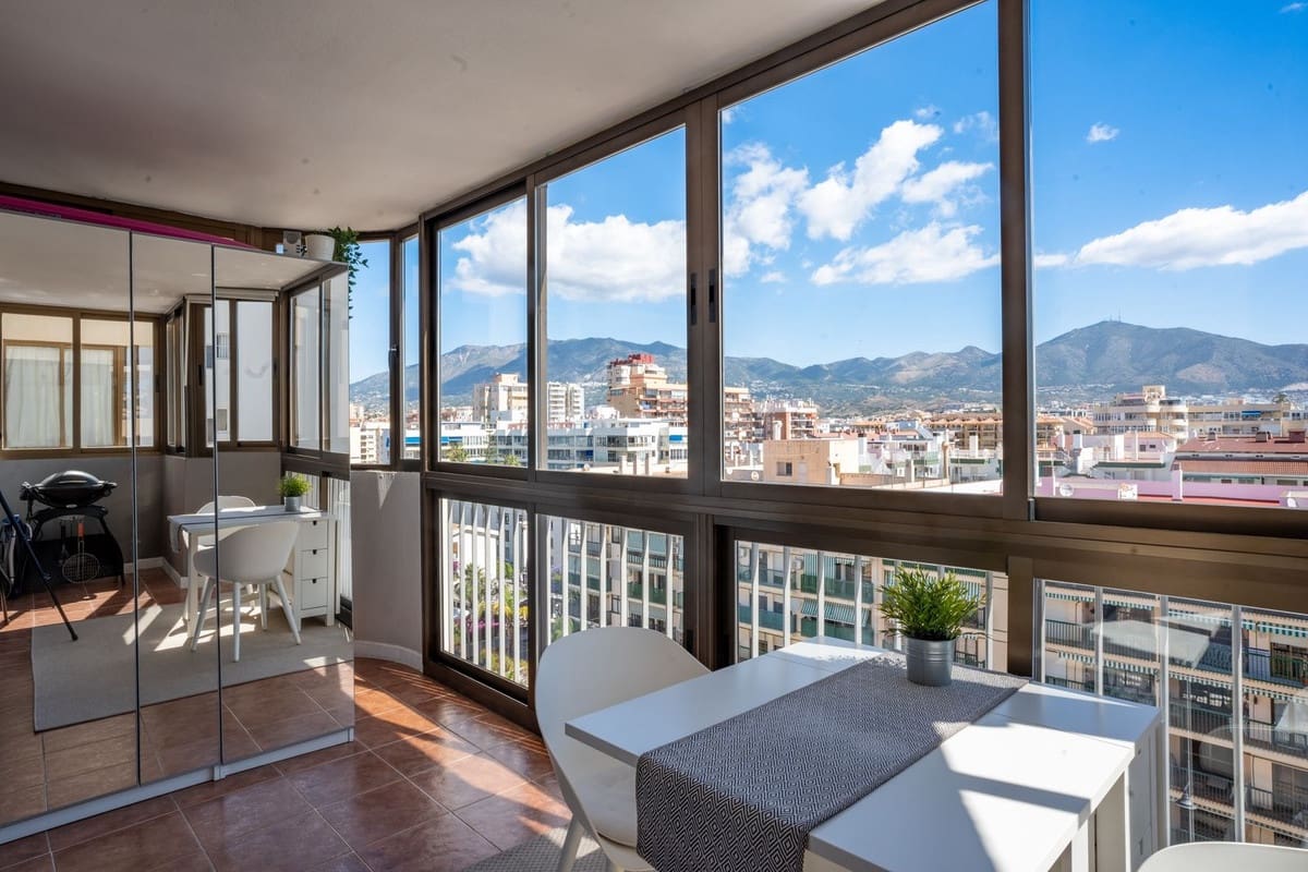 2 soveværelse Lejlighed til salg i Fuengirola med garage - € 389.000 (Ref: 9972189)