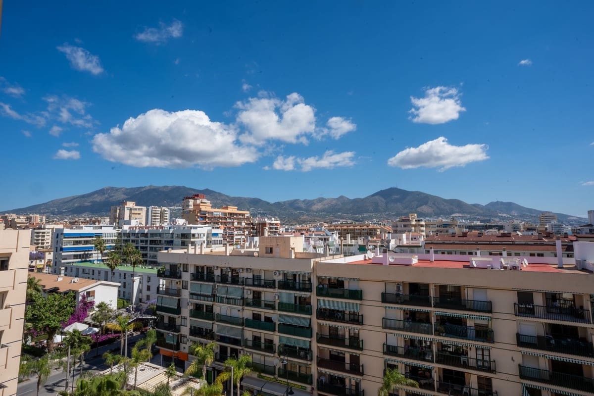 2 soveværelse Lejlighed til salg i Fuengirola med garage - € 389.000 (Ref: 9972189)