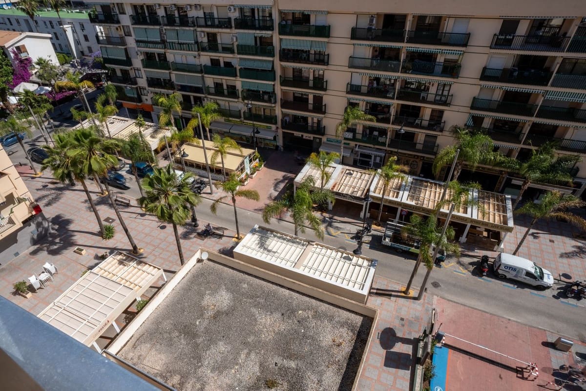 2 soveværelse Lejlighed til salg i Fuengirola med garage - € 389.000 (Ref: 9972189)